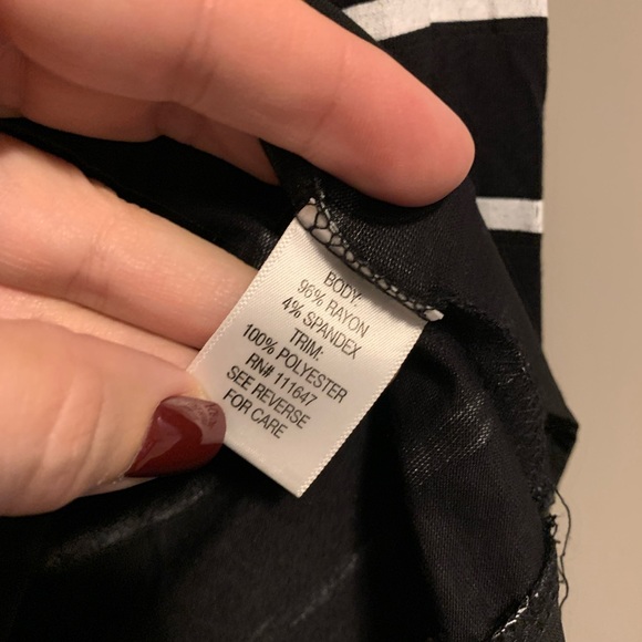 ✨Fifth Sun Black Stripe Top W/Sheer Bottom. Great condition - Picture 5 of 5